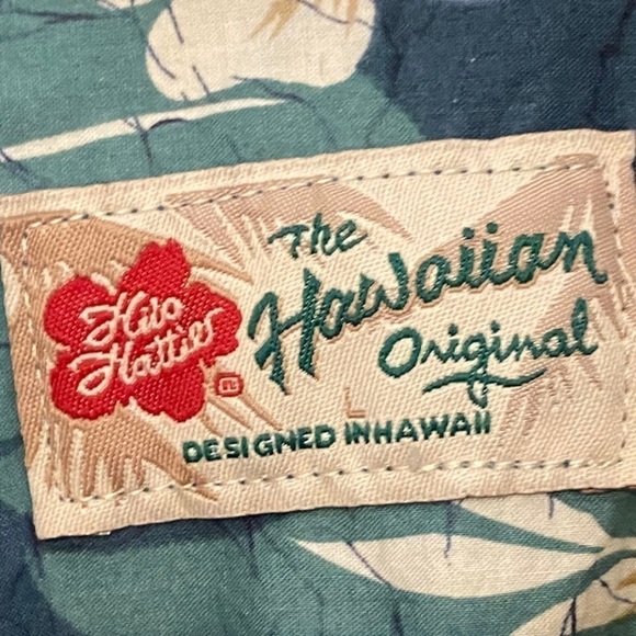 Hilo Hattie Hawaiian Shirt - Picture 5 of 5